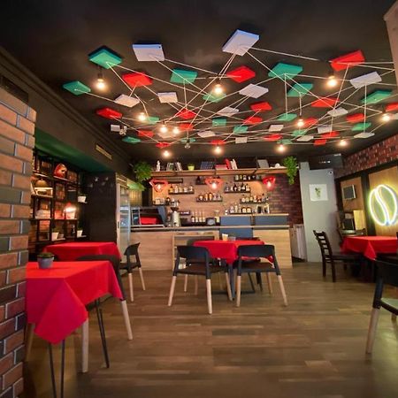 Mickitos Hostel & Apartments สโกเปีย ภายนอก รูปภาพ