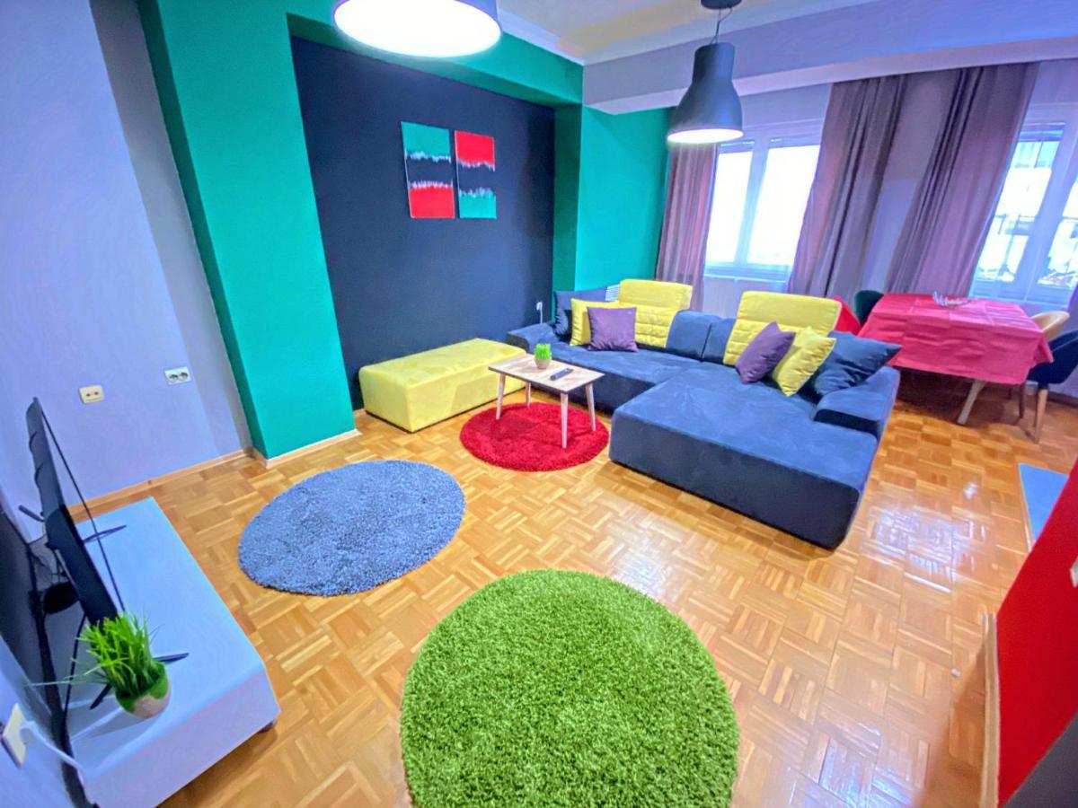Mickitos Hostel & Apartments สโกเปีย ภายนอก รูปภาพ