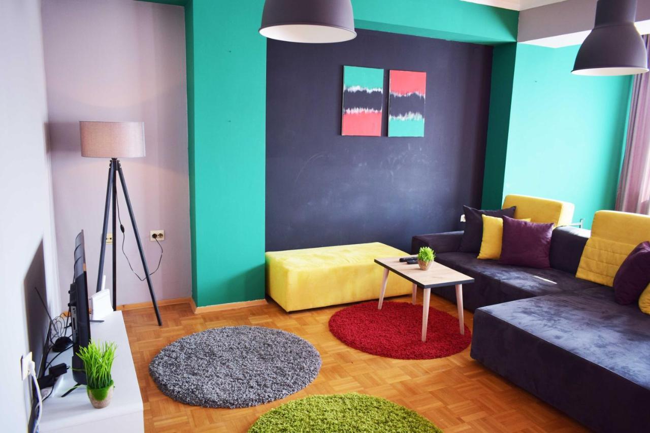 Mickitos Hostel & Apartments สโกเปีย ภายนอก รูปภาพ